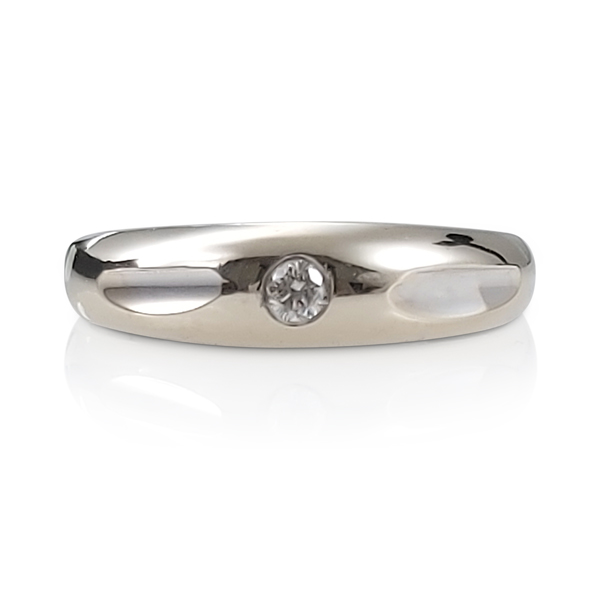 Signet-diamond-solitaire-ring-2-1.jpg