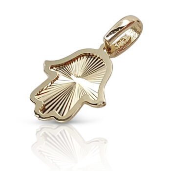 Gold Hamsa pendant with a shiny unique engraving