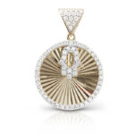 A beautifully engraved Hamsa pendant decorated with zircons